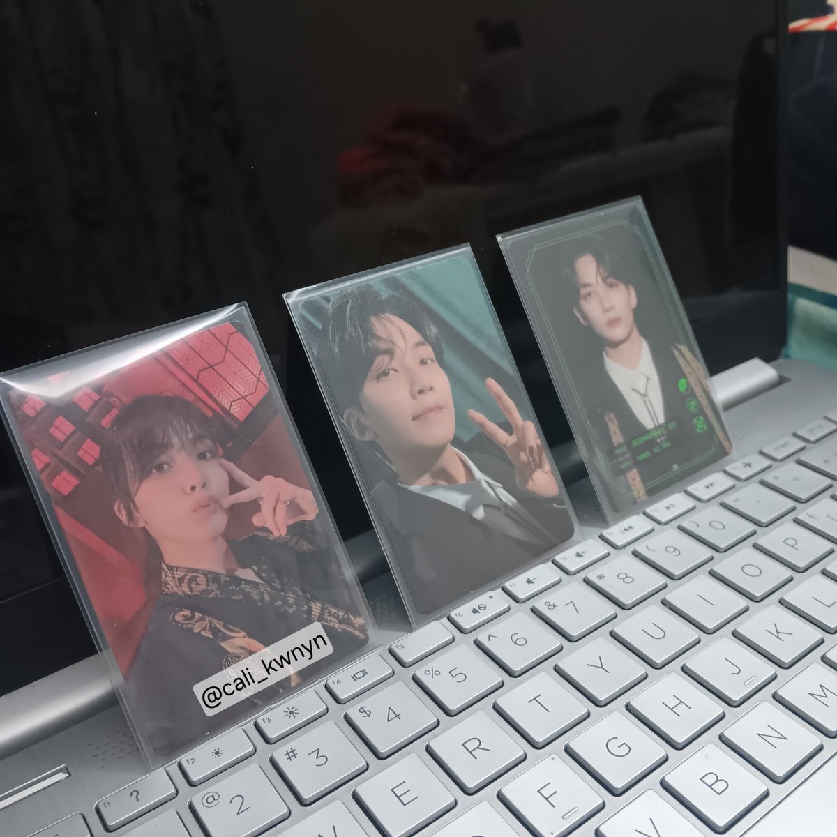 cali_kwnyn's tweet photo. WTS LFB SEVENTEEN PH

♥︎ jeonghan fml deluxe pc and gameboi pc SET *id photo included

– ₱420 + sf
– onhand ready to ship, x sensi
– dp 50% within 3 days, rb after 3 days

reply or dm to claim

t. seventeen photocard jeonghan noot noot fml deluxe jeonghan gameboi pc https://t.co/eghiXbml7T