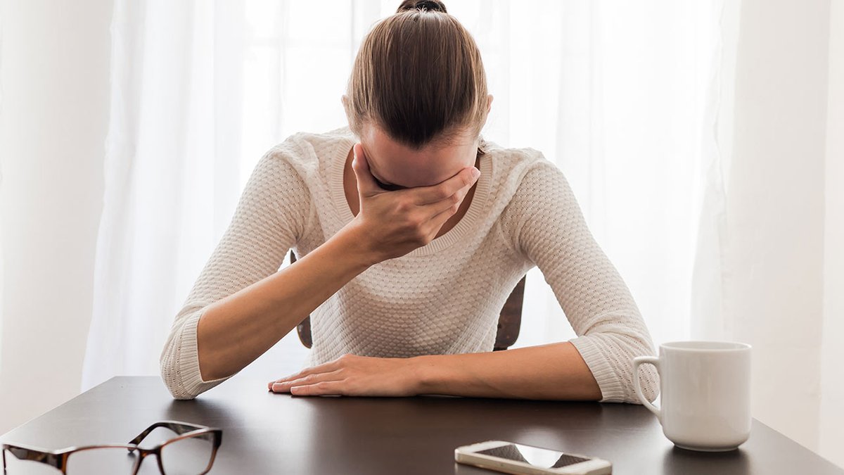 GefeuertDe's tweet photo. Daumen hoch für #Rassismus und #Frauenfeindlichkeit? Wer auf Social-Media-Plattformen die falschen #Inhalte #likt, kann unter Umständen #gekündigt werden. Warum der #Arbeitgeber nicht jeden #Post eines #Mitarbeiters tolerieren muss, erfahren Sie hier.

https://t.co/yyQIECM4jY https://t.co/RJgX9uwWTb