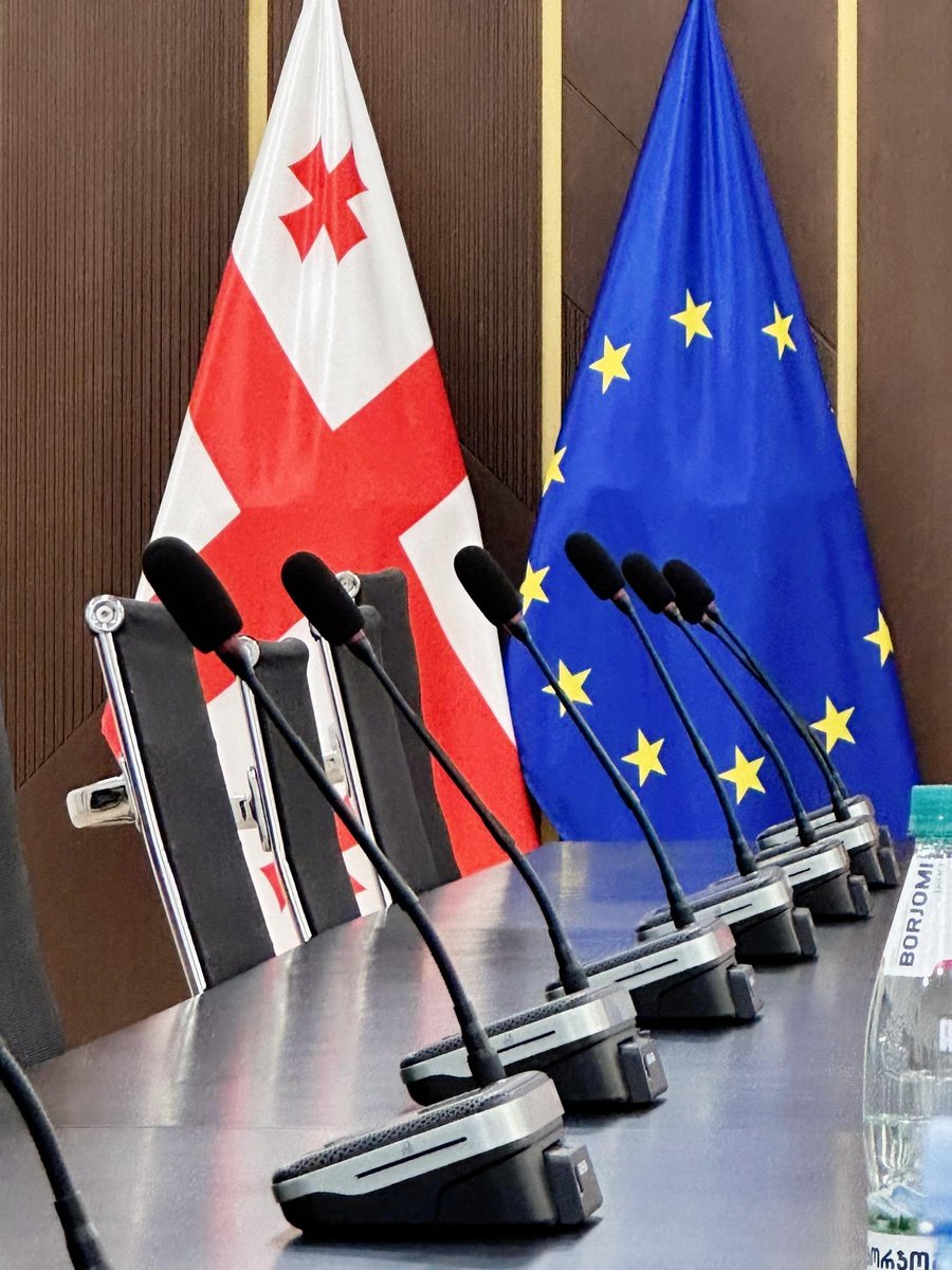 GONSIN2003's tweet photo. GONSIN 10000N Series Seamless Compatible Wired and Wireless Conference System in the conference hall of the Ministry of Environmental Protection and Agriculture of Georgia: Focus on meetings without complex cabling.
#GONSIN #10000N #WirelessConferenceSystem #Georgia https://t.co/l3ZQB6L1fX