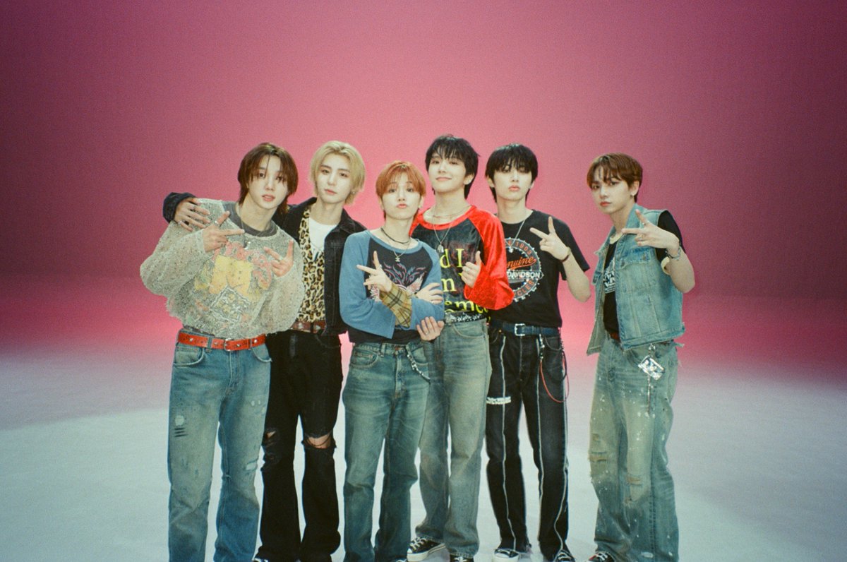 M2MPD's tweet photo. 필름카메라로 기록한 9월의 추억📸 10월에도 쭈욱 엠투와 함께해요❣ #9월의엠투 #M2film #SC_ORIGINAL #BOYNEXTDOOR #보이넥스트도어 @BOYNEXTDOOR_KOZ https://t.co/PQlA6aTG8R