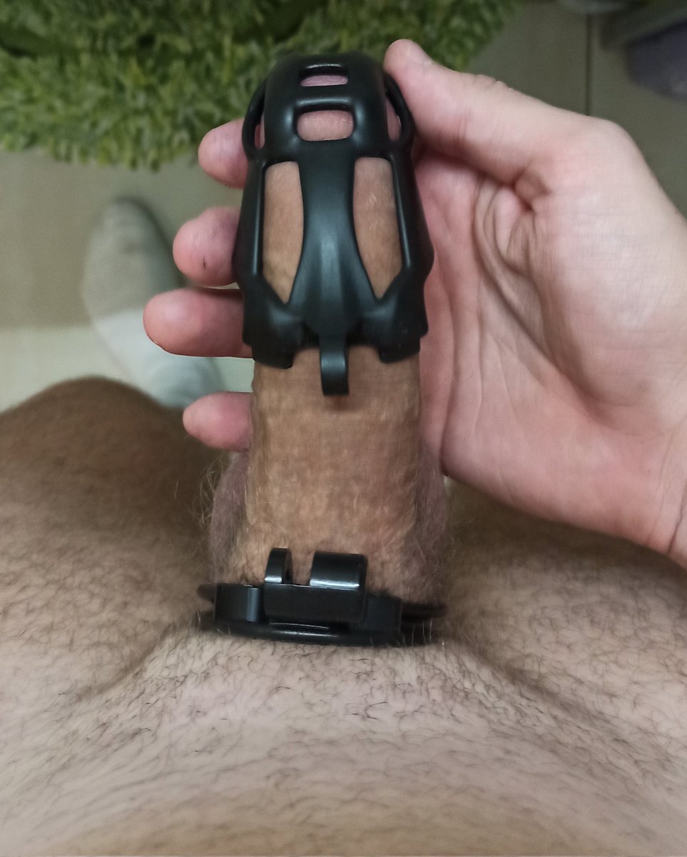 LPCKink's tweet photo. Before and after.

@GayChastityRTs #teamcaged #gaychastity https://t.co/C8bd7GiU1k