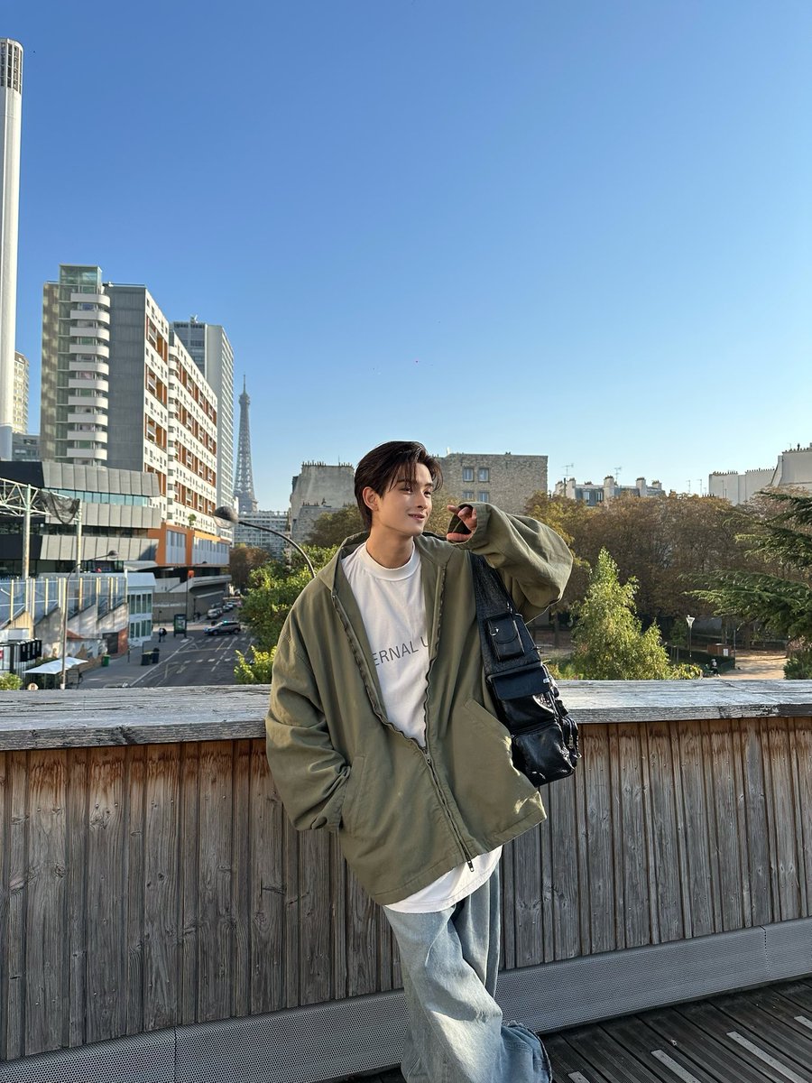 khunppol's tweet image. อันนี้ฉดฉายยยยยย😼☀️
#KHUNPOL 
#BUSbecauseofyouishine