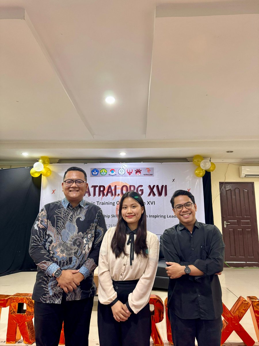 bbennyputra's tweet photo. 🎓✨ *Sharing dan Inspirasi untuk Mahasiswa Baru* ✨🎓

Senang sekali bisa menjadi pemateri dalam acara *BATRAI ORG XVI* di Universitas Riau, bersama mahasiswa Prodi Sistem Informasi dan Manajemen Informatika, FMIPA. 🎉 https://t.co/5tQN4Cgrpm