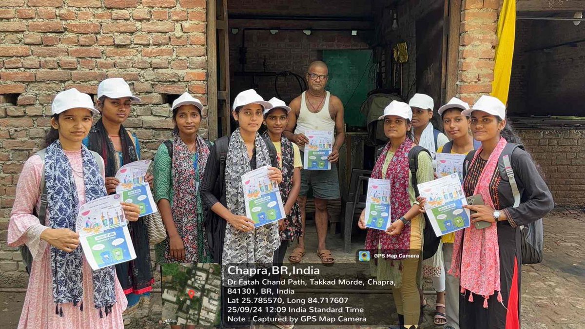 NSSRDPATNA's tweet photo. NSS Unit of Rajendra College Chapra, Bihar actively engages in a door-to-door awareness program as part of #SwachhtaHiSeva campaign, promoting cleanliness and community responsibility.
@YASMinistry 
@mansukhmandviya 
@_NSSIndia 
@ArtCultureYouth https://t.co/opGH0GDkLQ