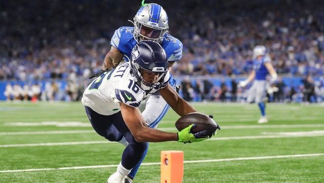 BnLTips's tweet photo. NFL MNF Card

Geno Smith O243.5 Passing Yds 1U
Geno Smith 300+ Passing Yds 0.25U
Kenneth Walker III U71.5 R+R 1U
DK Metcalf O64.5 Receiving Yds 1U
David Montgomery O63.5 Rushing Yds 1U

Calvin Ridley O39.5 Receiving Yds 1U
Achane 25+ Rush Yds // Huntley 25+ Rush Yds SGM 1U https://t.co/XabYQ2J5P1