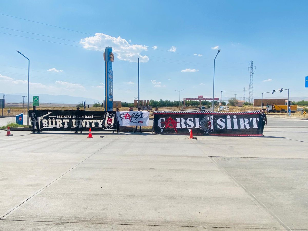 UnitySiirt's tweet photo. 30.09.2024
Kutsaldır uğruna çektiğimiz çile
#Unity #unitysiirt https://t.co/4VM6DwAg41