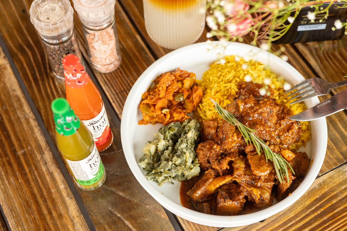 Tsweu Lifestyle Cafe tweet media