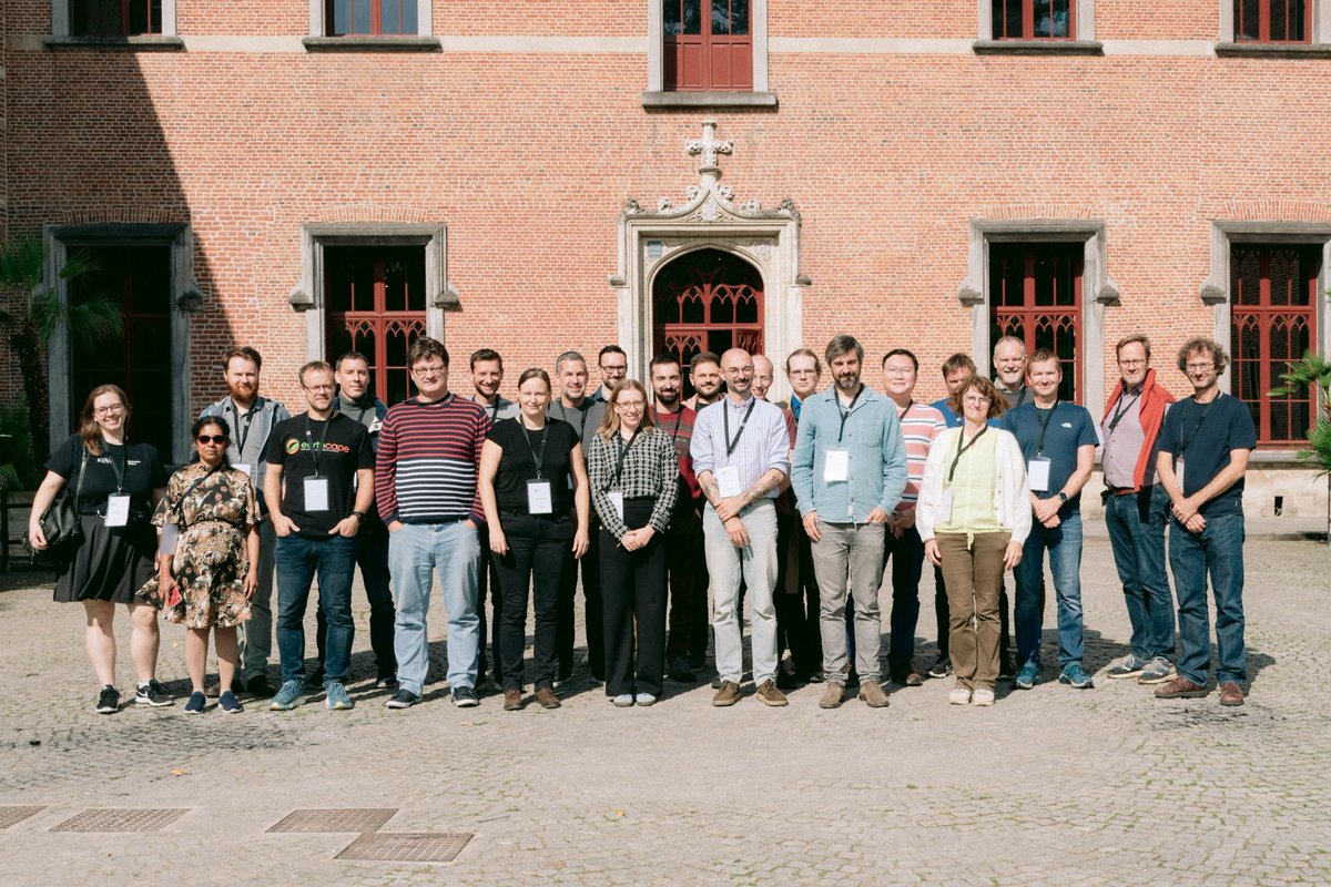 We just had our very first EarthCape User Community meeting at @MeiseScience, and it was a wonderful experience! A big shout-out to the teams from <a href="/kewgardens/">KewGardens</a>, <a href="/ResearchUGent/">Ghent University Research</a> , and @naturmusee for joining us and sharing their insights on collection rollouts.