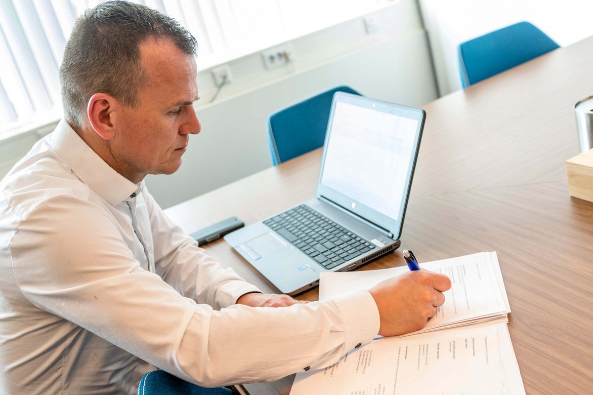 dreamcloud7's tweet image. Overweegt u een werknemer te ontslaan? Dan heeft u een ‘redelijke ontslaggrond’ nodig en moet herplaatsing in een andere passende functie niet mogelijk zijn. Lees hier meer: sowo.kr/VJvkukv1