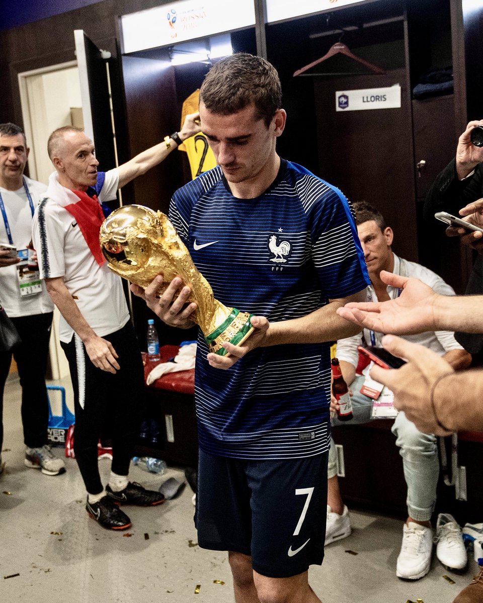 atletienglish's tweet photo. Legend of the game 🐐🏆 https://t.co/loxArpiKVu