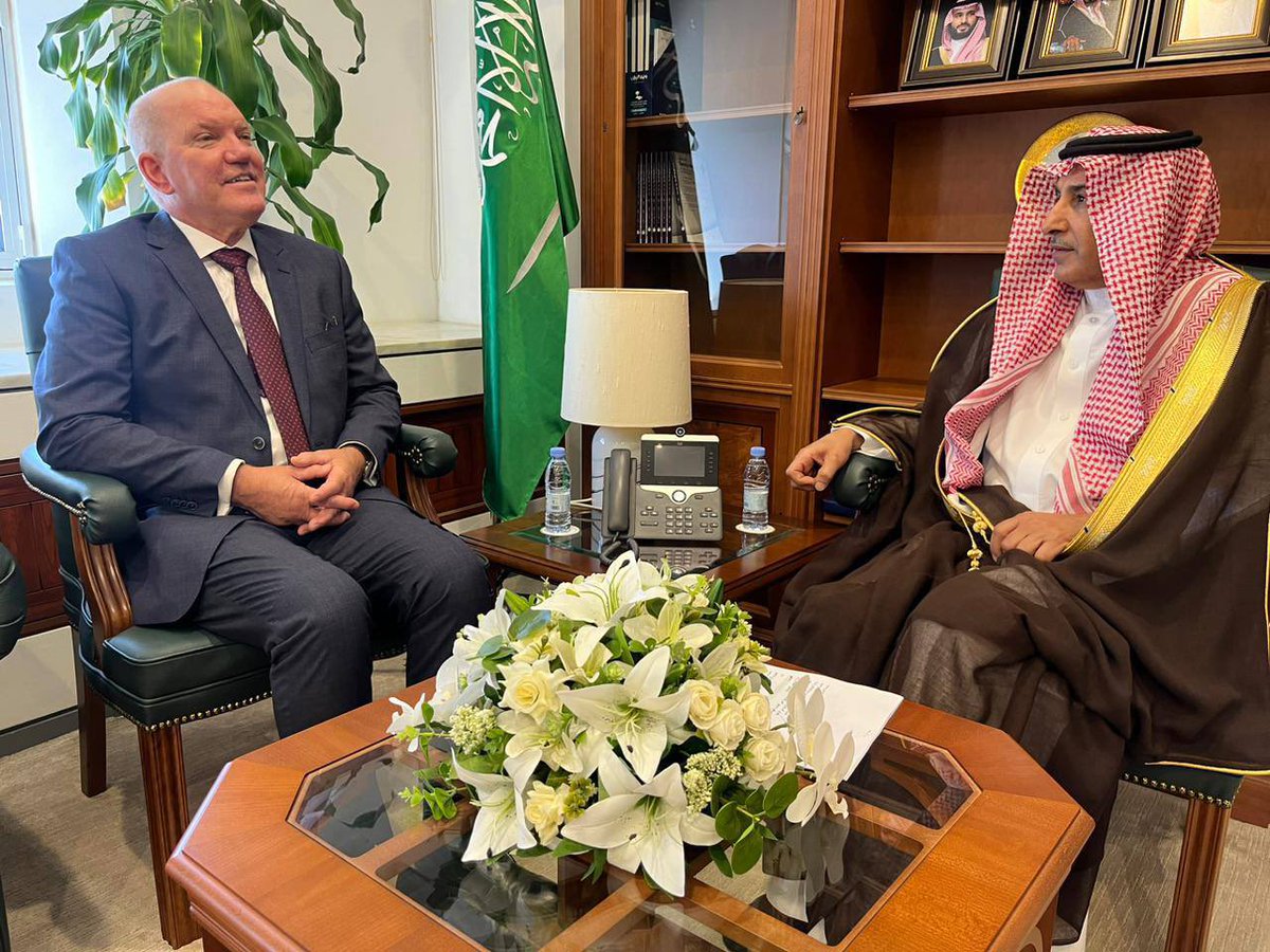 #Riyadh | Deputy Minister for Political Affairs, Ambassador Dr. Saud Al-Sati receives the newly appointed Ambassador of the Netherlands to Saudi Arabia, Mr. Hans Peter van der Woude. 🇸🇦🇳🇱

The Deputy Minister wished Ambassador Hans Peter van der Woude success in his new duties.