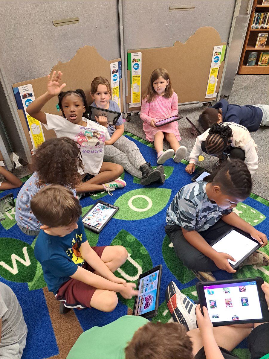 jamasahuntley's tweet photo. It's Sora time!  Introducing kids to Sora and showing them all the books available to them through @MCPLMO is always so rewarding. They love hearing they can get books 24/7.  @angiegroenke @MBRoadrunners @NKCSchools #nkclibraries https://t.co/wuHDi4INgE