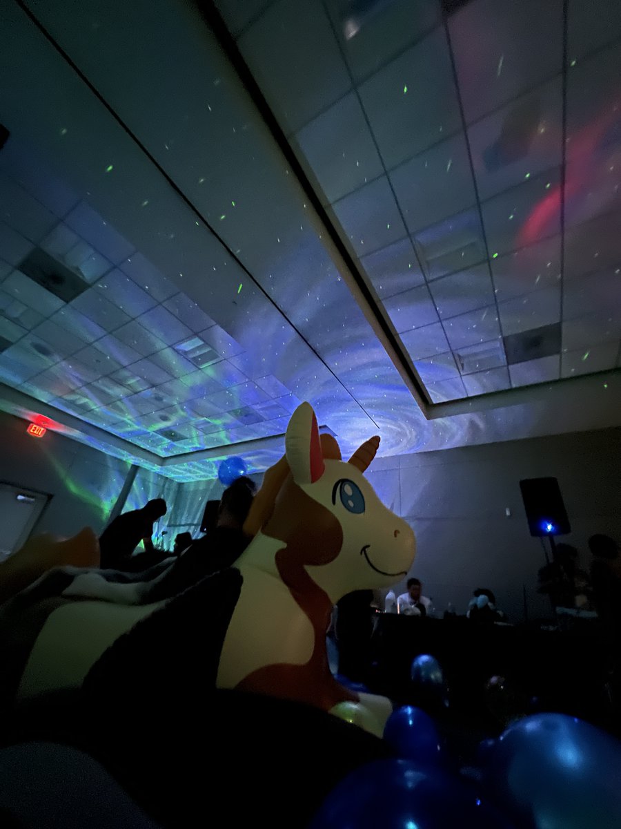 Midori, modern-Luddite 💪✨💚 (@midori_hound) on Twitter photo I really love this photo I took at the AFC <a href="/PoolToyParty/">PoolToyParty @stratosfur @AFC @Megaplex @ACFI</a>. ✨
It was such a cozy and comfy vibe I loved it! 💚 I really love this photo I took at the AFC <a href="/PoolToyParty/">PoolToyParty @stratosfur @AFC @Megaplex @ACFI</a>. ✨
It was such a cozy and comfy vibe I loved it! 💚