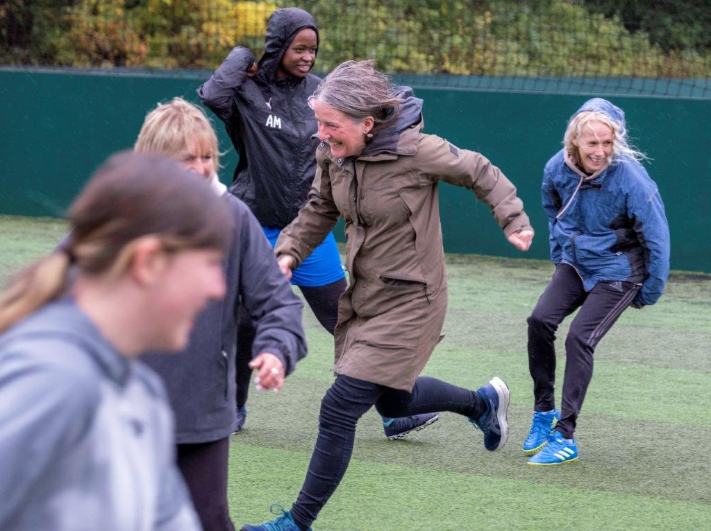 Active Scotland (@activescotgov) on Twitter photo Fantastic visit by <a href="/MareeToddMSP/">Maree Todd</a> to <a href="/streetsoccerSCO/">Street Soccer Scotland</a> Street 45 Programme for Women this afternoon ⚽️Great to meet so many female leaders & participants to hear more about how the programme provides both physical activity & personal development opportunities #SheCanSheWill Fantastic visit by <a href="/MareeToddMSP/">Maree Todd</a> to <a href="/streetsoccerSCO/">Street Soccer Scotland</a> Street 45 Programme for Women this afternoon ⚽️Great to meet so many female leaders & participants to hear more about how the programme provides both physical activity & personal development opportunities #SheCanSheWill