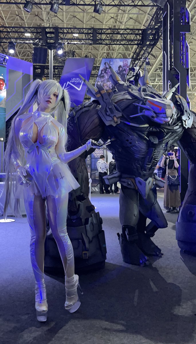 nakukotogadekin's tweet image. トーカティブを紹介するシンデレラ

#NIKKETGSコスプレ #NIKKETGS  #NIKKE