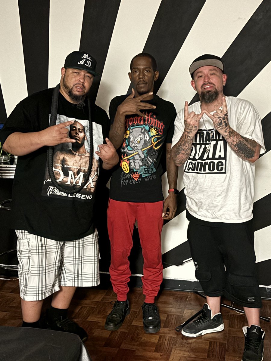 ProblemSolverTV's tweet photo. #MrADtheProblemSolver X #LotP 🐊 X #RichieRich🤘🏽💯🤞🏾 #RT @ADProblemSolver https://t.co/gomZeCU6CG