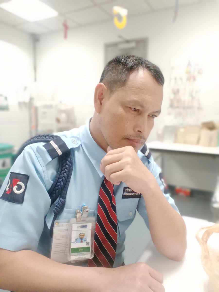 ทุกคนมีสิทธิ์เลือกทุกอย่าง ให้กับตัวเองได้เสมอ และ ไม่จำเป็นต้องทนอยู่กับอะไรที่บั่นทอนหัวใจตัวเองขนาดนั้น โตแล้ว รักตัวเองให้เป็น