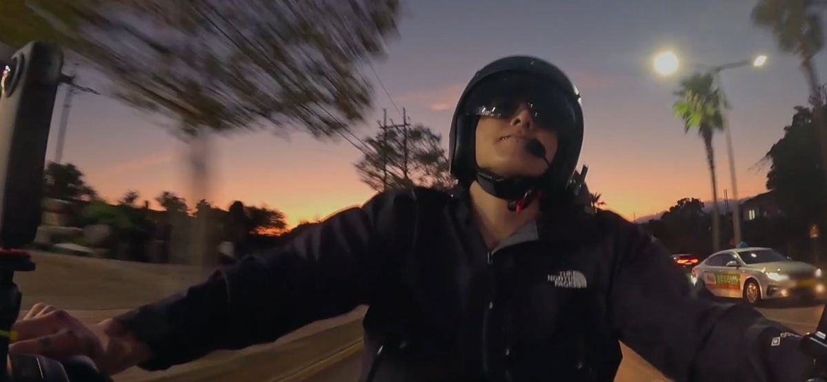 thvjkmon's tweet photo. BIKER JEON. https://t.co/cJj4Aj606b