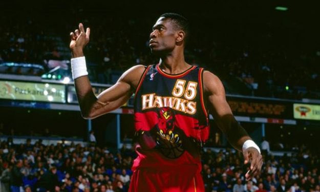 artilespascualf's tweet image. Falleció a los 58 años Dikembe Mutombo #RipMutombo