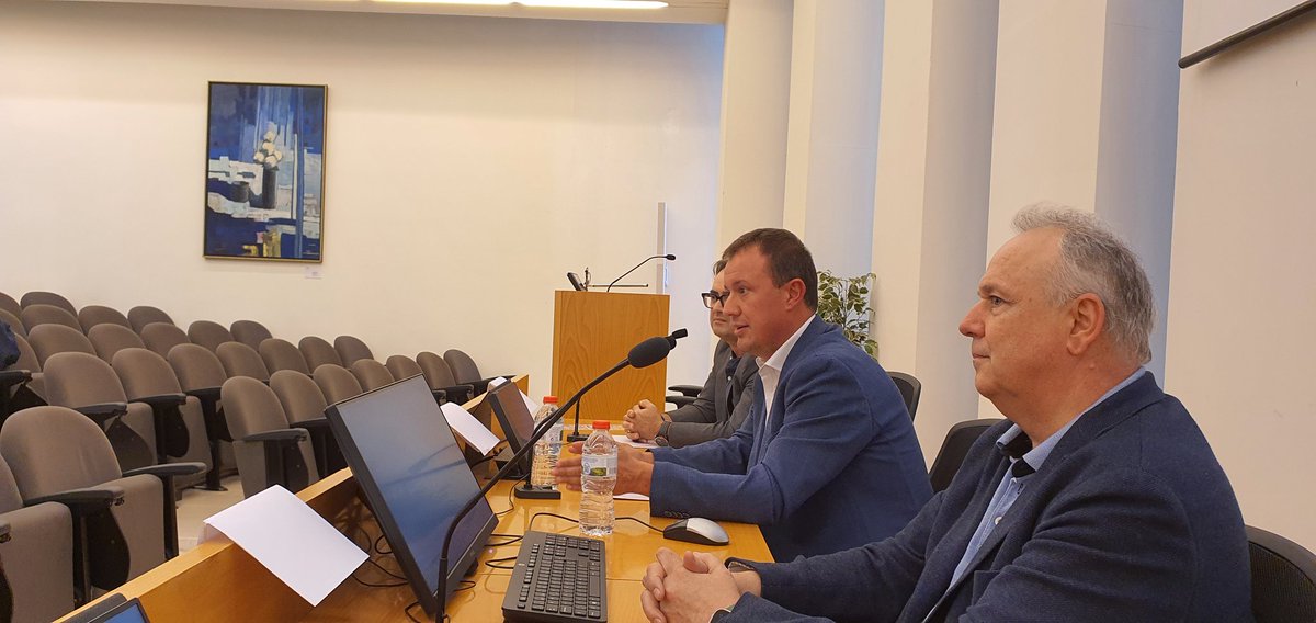 Facultat de Dret de la Universitat de Girona tweet media