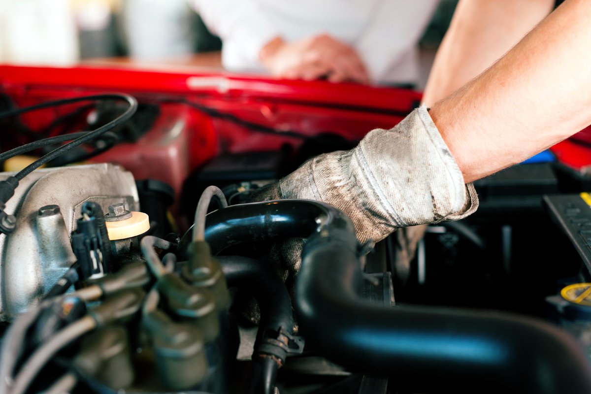 RideoutInc's tweet image. Rev up your engines and leave your transmission worries to us! Rideout's Transmission Repair Inc. has got you covered for all your differential repair needs. Let us keep you on the road smoothly. 🚘🛠️ #transmissionrepair #differentialservice #automotivecare