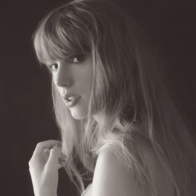 willnights1's tweet image. 🚨| Lady Gaga when asked about the ARIAs

&quot;I think Taylor should win cause she&apos;s the best!! And i hope my little monsters can help the swifties make her win&quot;

#ARIASTAYLOR