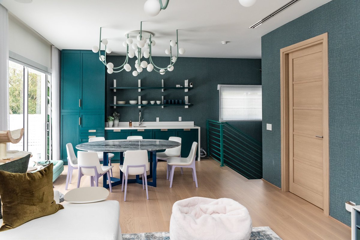 If you’re seeking doors that showcase exceptional craftsmanship in both design and manufacturing, you’re in the right place. At ITALdoors, we see doors as more than just room dividers—they are integral design elements that enhance both the beauty and functionality of your home.