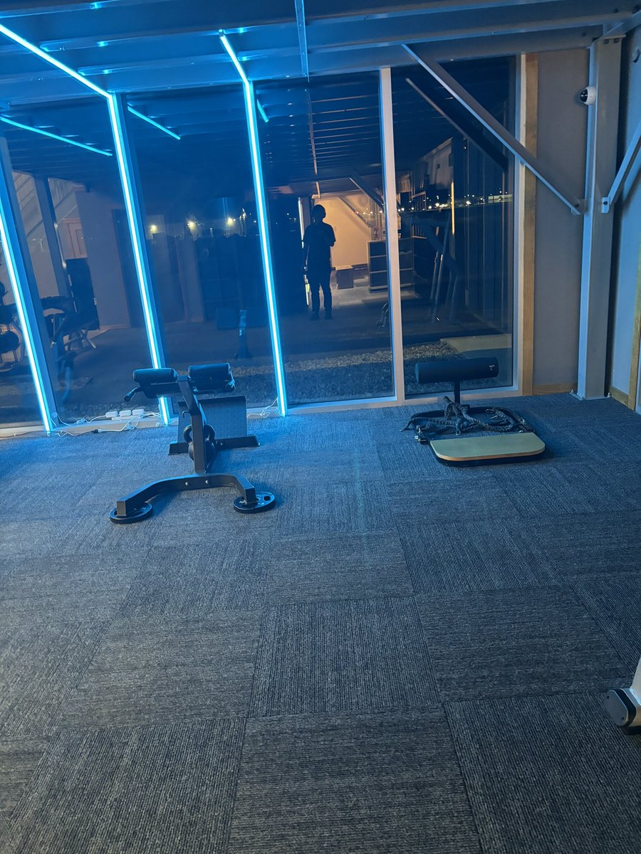 Gym at 4am is different lmao