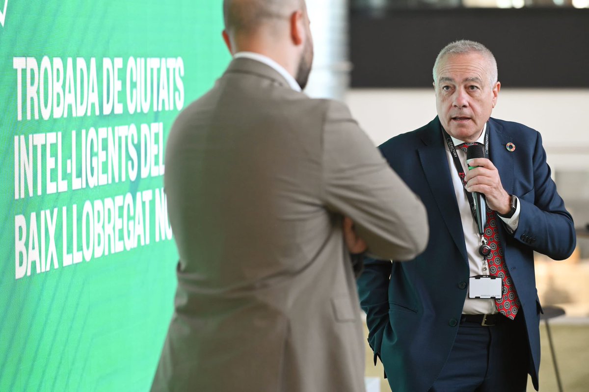 🌆 Avui hem celebrat la Trobada de Ciutats Intel·ligents del Baix Llobregat Nord al <a href="/DFactoryBCN/">DFactory Barcelona</a> 

🤝🏽Una jornada organitzada de forma conjunta amb el <a href="/ConsorciZF/">Consorci de la Zona Franca de Barcelona</a> 

🗣️ Es busca crear una xarxa amb els municipis de la zona per compartir coneixements, experiències i projectes