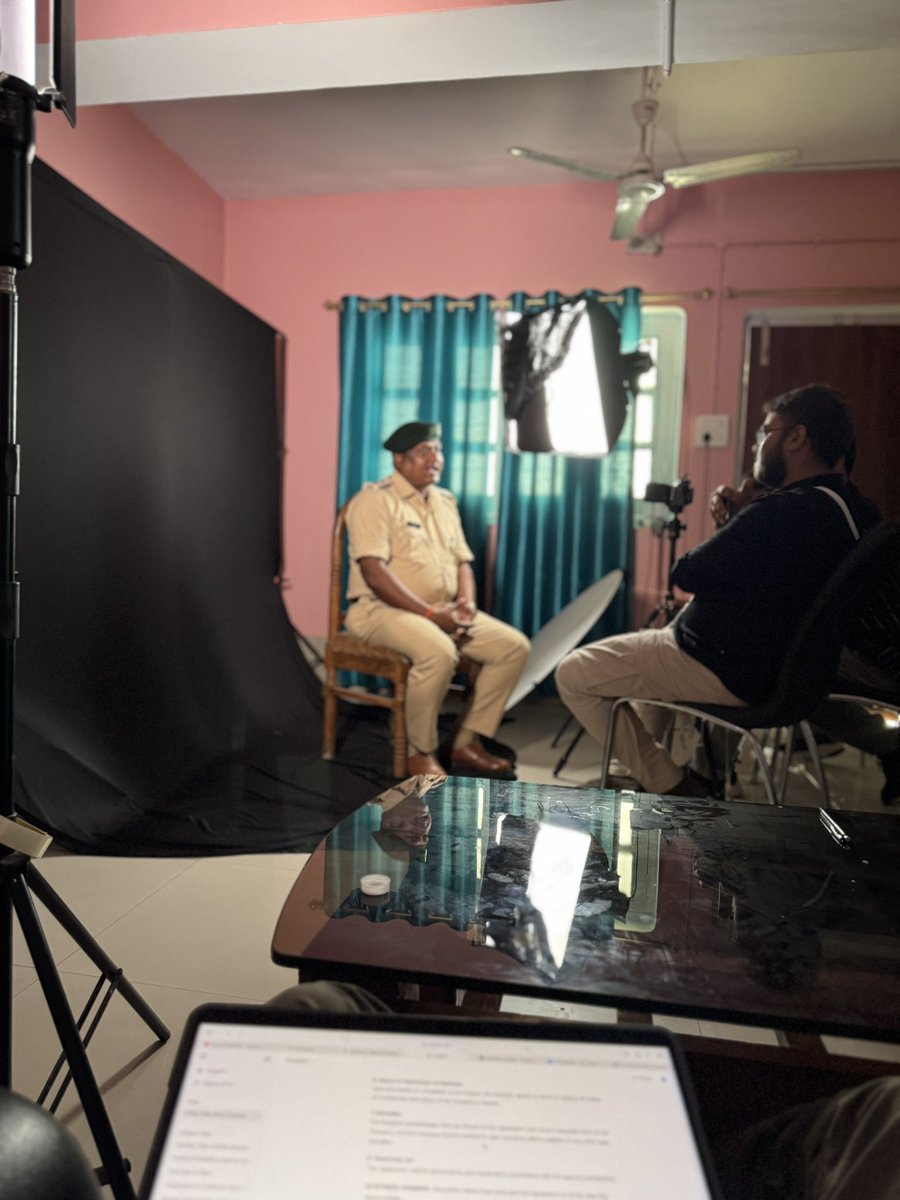 callmekaushik_'s tweet photo. Doing what I love ❤️
Documenting stories.

#Filmmaking #bihar #stories #Documentary #filmmaker https://t.co/T9unu1q4SD