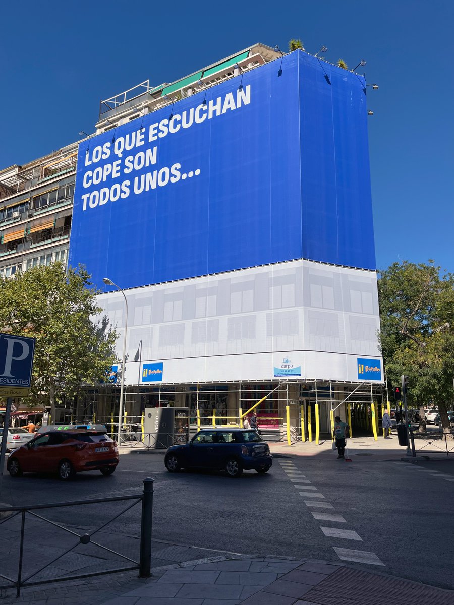 ReasonWhy's tweet photo. Unas lonas en Madrid han buscado agitar conciencias poniendo de frente el potencial prejuicio hacia la cadena @COPE.
La agencia Mono Madrid está detrás de la campaña, que ya ha resuelto su fase teaser. 

|| Más info 👉🏽 https://t.co/dSsLhC6ShD