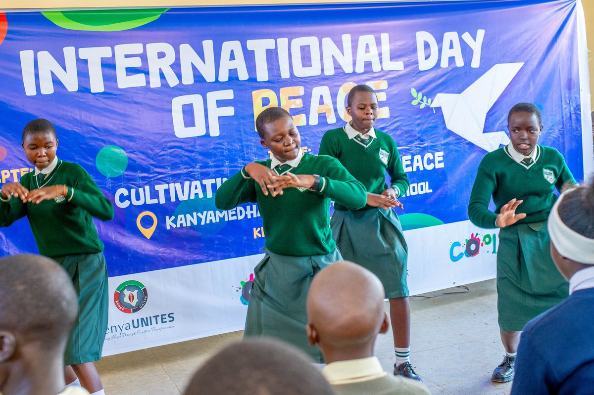 🕊️ Celebrating International Day of Peace at Kanyamedha Comprehensive School! Our Peace Clubs came together to promote harmony, understanding, and a culture of non-violence. Together, we can build a more peaceful world. #PeaceDay #Kanyamedha #PeaceClub #Kenya