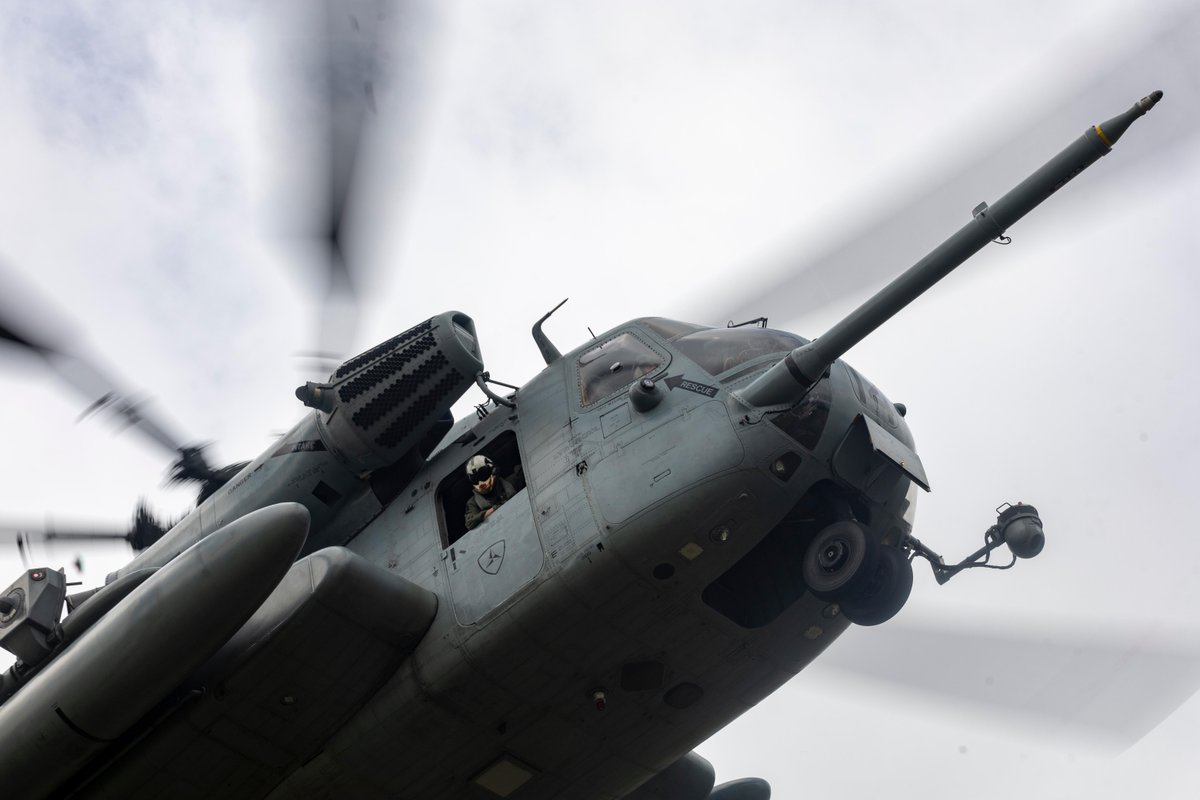 1stMAW_Marines's tweet image. Pit stop

U.S. #Marines with Marine Wing Support Squadron 171 operate a forward arming and refueling point during exercise Fuji Viper 24 at @catc_campfuji, Japan, Sept. 25, 2024. 

📸 Cpl. Peter Rawlins