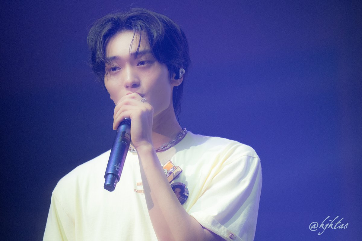 kjktas's tweet image. 💙CUSTOM HAND MIC SUPPORT💙 
for TAEYOUNG🐈‍⬛💚

태영이가 직접 그려준 그림을 넣었습니다
보는 각도에 따라 색이 변합니다
따뜻한 햇살 같은 태영이
언제까지나 무대에 서는 걸 즐길 수 있기를!!

#CRAVITY #TAEYOUNG #크래비티 #태영