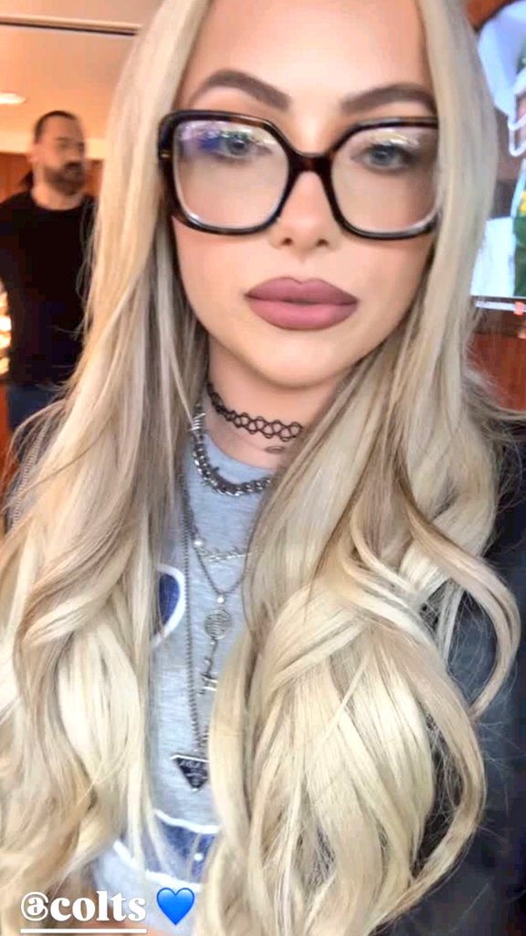 SiMrMercdesMone's tweet photo. #WWEITGIRL #RawTopStar @YaOnlyLivvOnce My livs livs livvy❤️🥰♥️😍😍🥰❤️♥️♥️😍♥️🥰❤️🥰♥️😍 #Liv #Livy in on at the @Colts @NFL game promoting advertising #WWE #Raw #WatchLiv #WatchHer #WatchMe #LivLife #LivForever #ExtremeLiv #TheJudgementDay💜😈💜😈💜 #LivDom😍♥️🥰❤️🥰♥️😍 https://t.co/bBUTcXUvbR