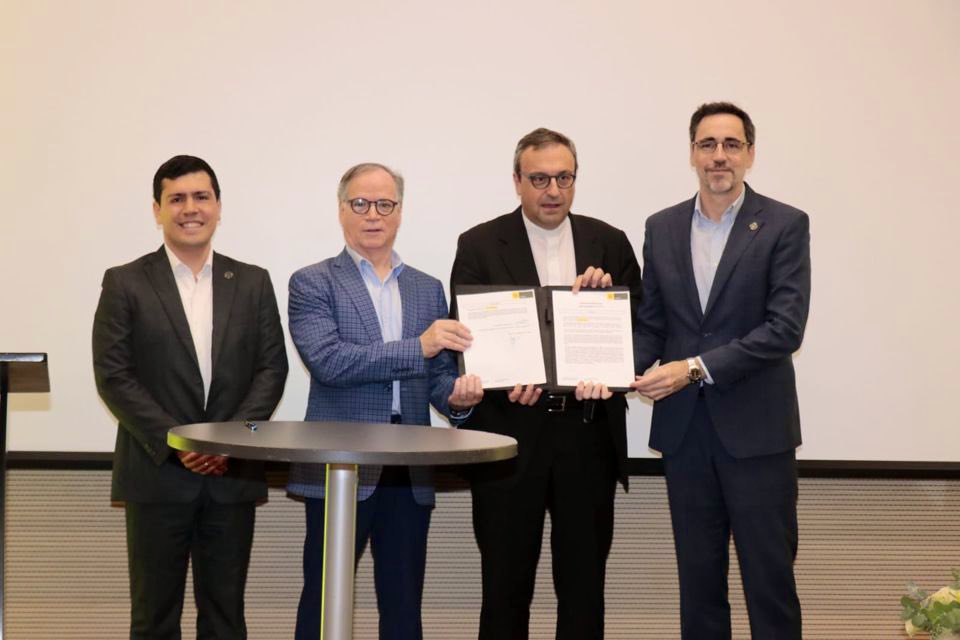 RomeCall (@call_rome) on Twitter photo Bienvenida a la <a href="/udem/">Universidad de Monterrey</a> , nueva universidad firmante de la #RomeCall .
#algoretichs #InteligenciaArtificial Bienvenida a la <a href="/udem/">Universidad de Monterrey</a> , nueva universidad firmante de la #RomeCall .
#algoretichs #InteligenciaArtificial