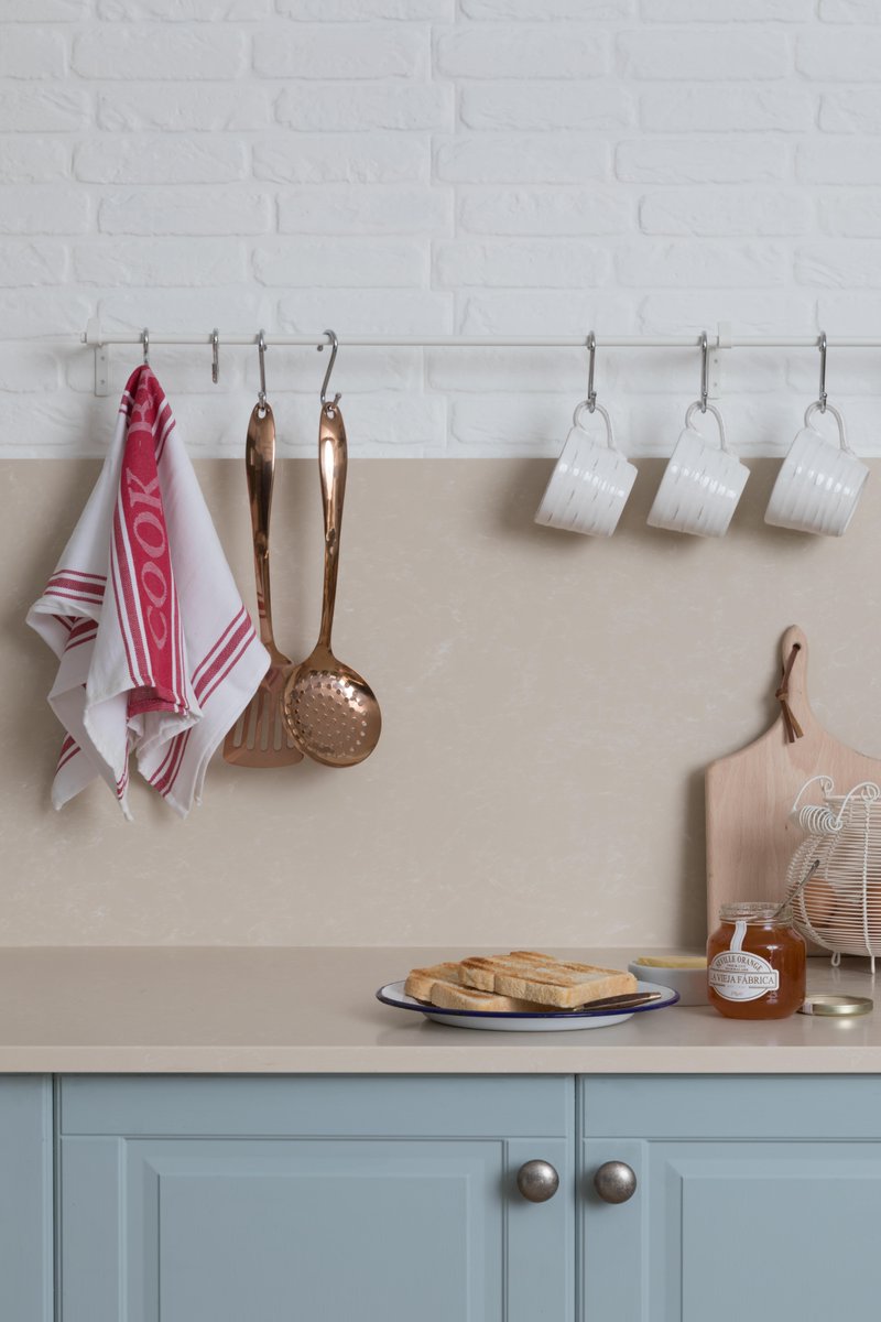CRLstone's tweet photo. Due to its soft beige tones, combined with subtle white veining, CRL Quartz Kalahari will make even the largest of spaces feel warm and inviting.
.
#quartzworktops #quartzcountertops #kitchenworktops https://t.co/Zk8ME4hCPX