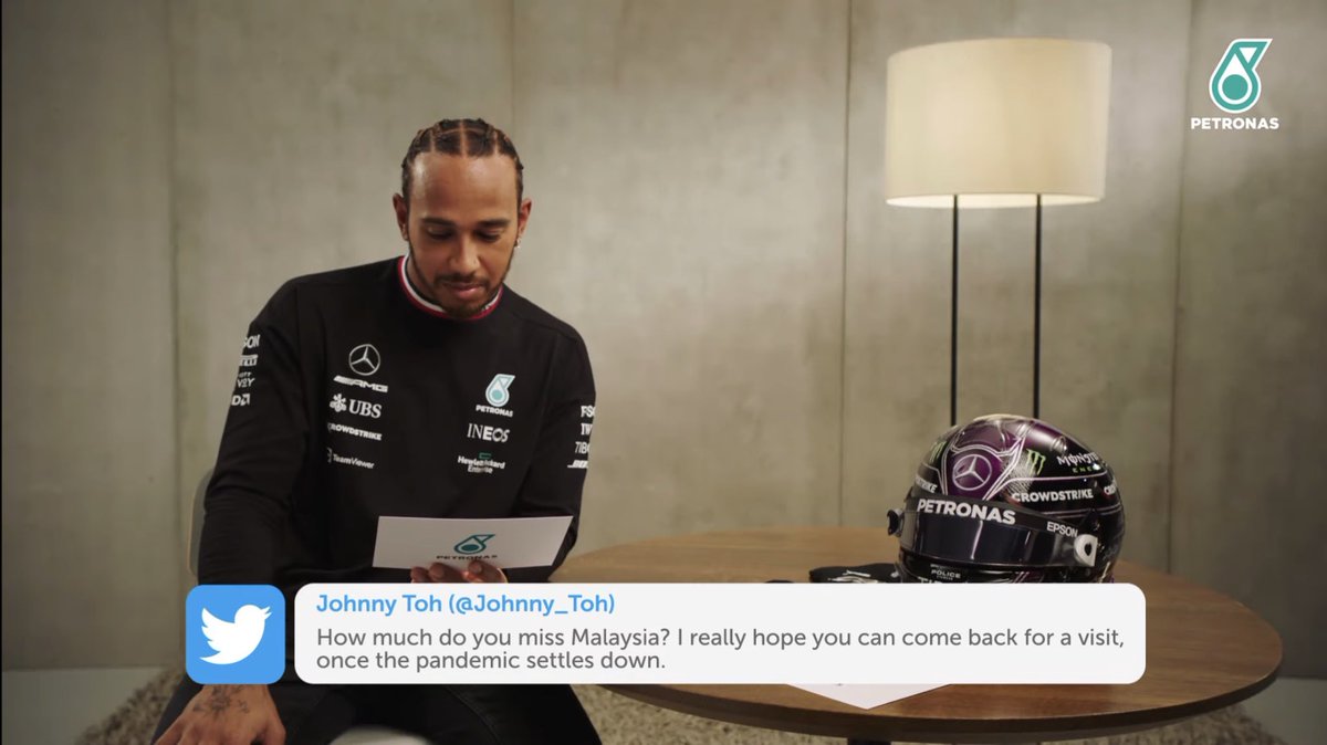 Johnny_Toh's tweet photo. Dream come true!

I’ve waited a total of 11 hours in a span of two days, just for an opportunity to meet @LewisHamilton 

Hoping for one last chance to meet you in Petronas colours when you drop by Malaysia again in November! 🥹

@MercedesAMGF1 @PET_Motorsports 

2024 vs 2021 https://t.co/43ULc7IdKQ