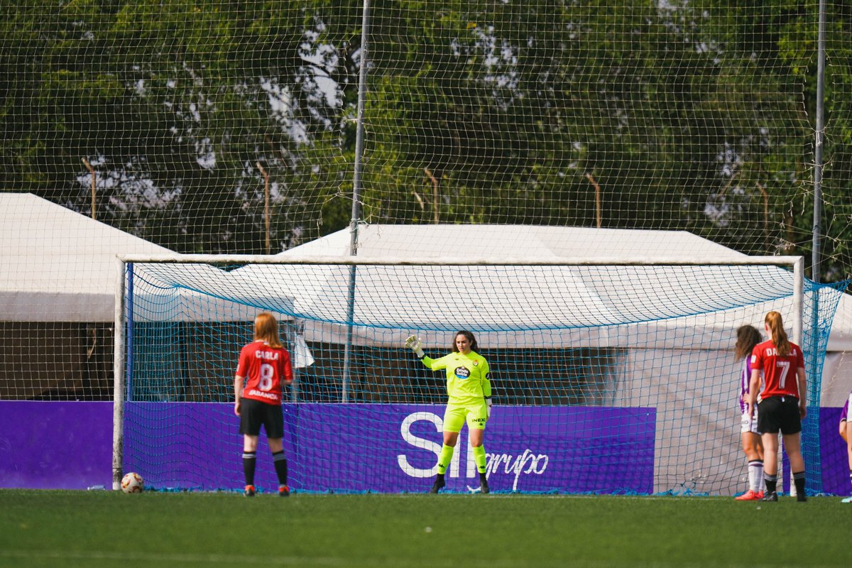 🧱🤚🏻❌

Primera portería a cero para <a href="/laradelasherass/">Laaaraaa :))</a> esta temporada. 

¡El #RVSimancas sigue creciendo!