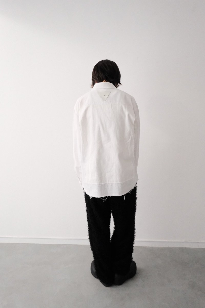 KeuzesT's tweet photo. 【とっても大事なお知らせ】

この度、『jij jij』というアパレルブランドを立上げることとなりました。

『ジジ』で覚えてもらえると嬉しいです！

シンプルで着やすいけど少し癖のあるデザインでunisex、
更に少ない生産量のため自ずと人と被らないというのもミソ🤌🏻笑

https://t.co/XxpJLyHbFQ https://t.co/TjkAwZtKPK