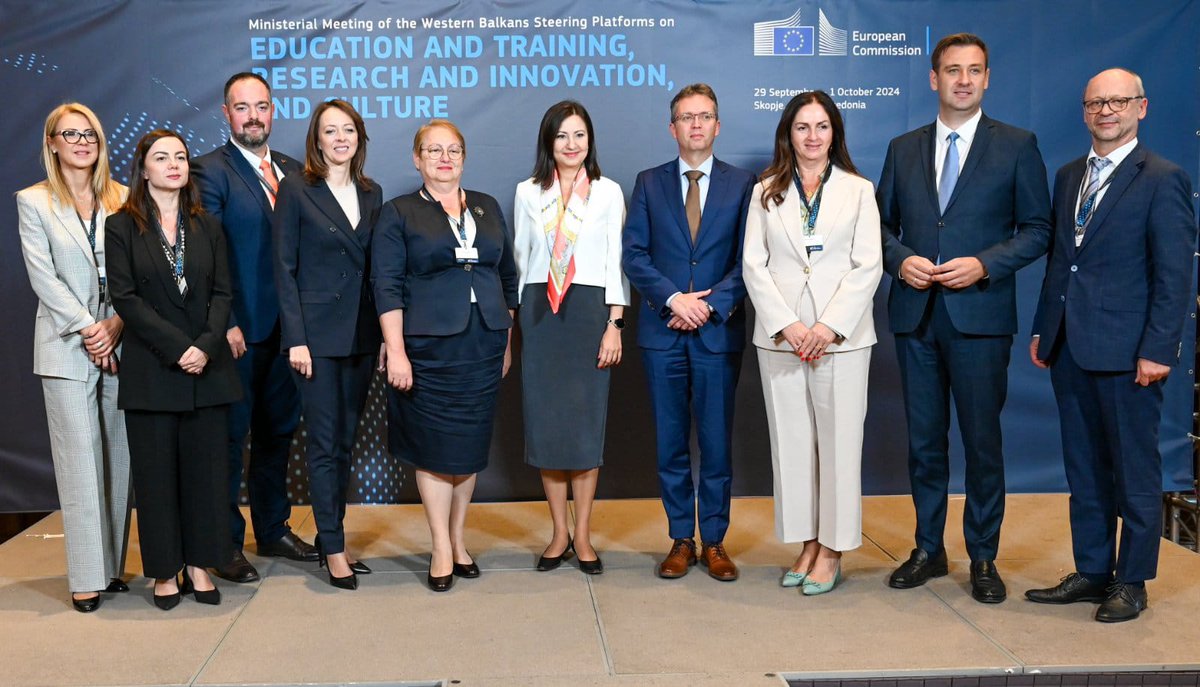 Ili_Ivanova's tweet photo. Fruitful exchanges today at the Western Balkans ministerial meeting on Education in Skopje 🇲🇰

Honouring the same values, we focused on innovation, skills, and the challenges and opportunities of the digital age. 🌍 https://t.co/fySFxloIrN
