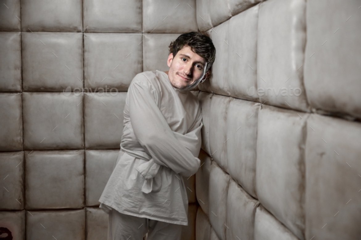 🚨 BREAKING: <a href="/FeLo/">Tyler FeLo</a> has reportedly gone insane after teaming with <a href="/xQc/">xQc</a> in Ranked Play.

When asked by sources why this happened, he replied saying “I can’t understand what that Canadian f*ck is saying!”

He has been locked in a padded cell at the nearest TFel Psychiatric Hospital.