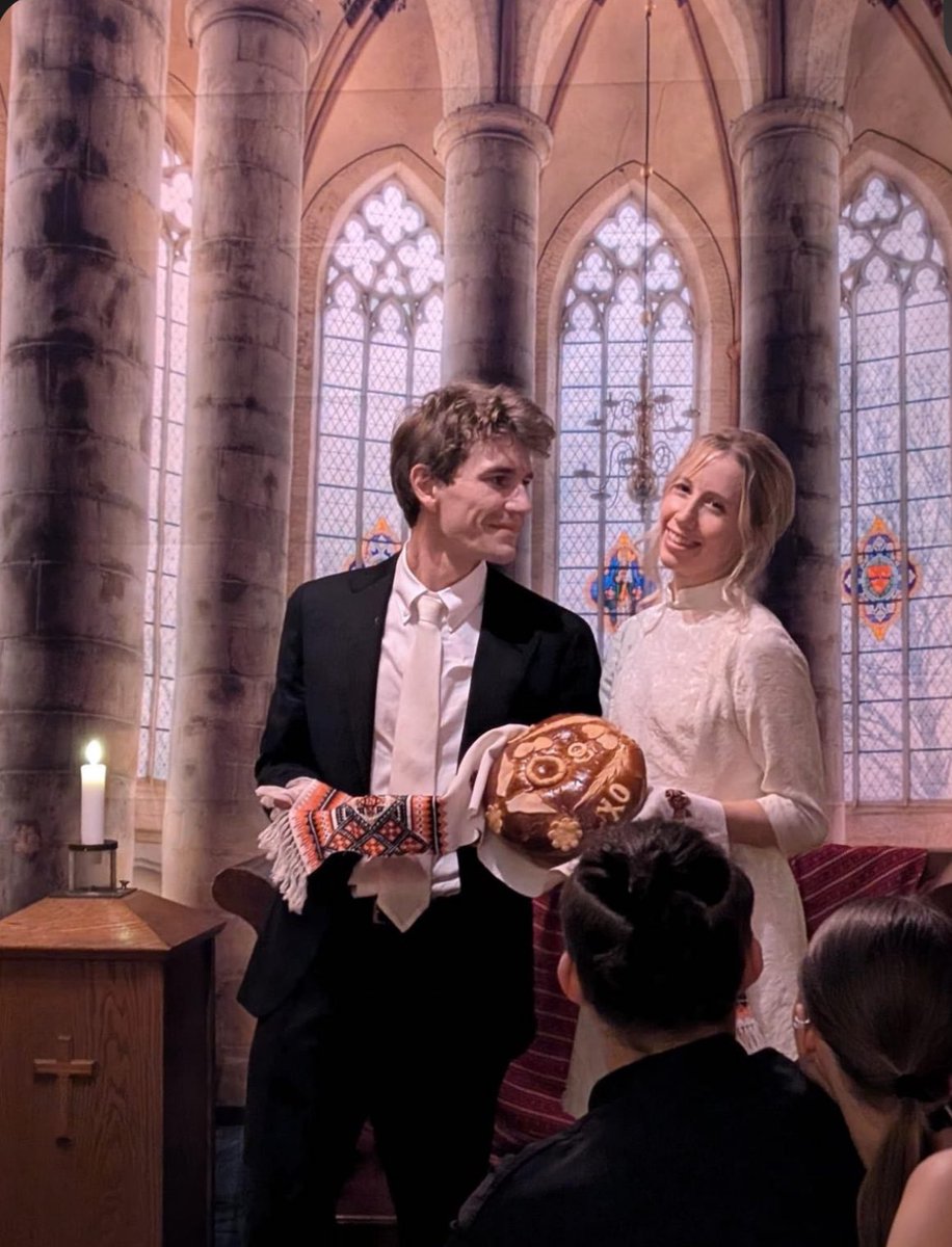 Ну они, получается женился с караваем раньше чем я