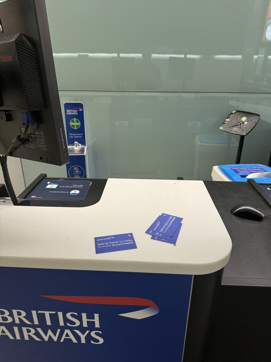benjrayner1975's tweet photo. @British_Airways flights get cancelled - but why does it feel like it’s the first time your Heathrow team have dealt with a it? I can’t cancel my flight - cos you rebooked me.
I’m praying my bag comes out from cancelled flight so I can catch my replacement booking.

#shambles https://t.co/y8axXTk6I6