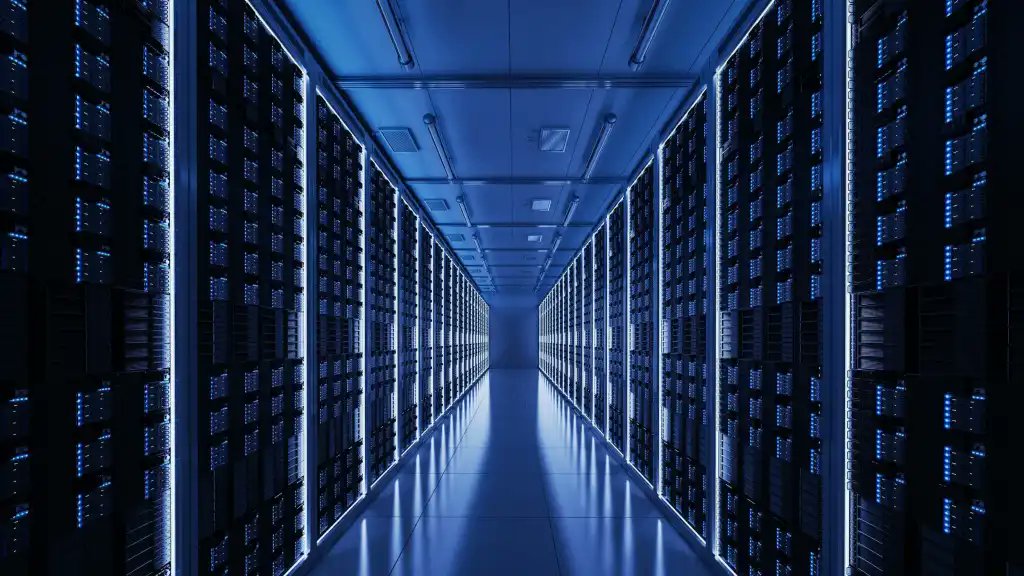 ComputerworldES's tweet image. Analizamos la encuesta de @BMCSoftware Mainframe 2024, que revela que cumplimiento, la seguridad, la analítica operativa y AIOps son las principales prioridades para las organizaciones que invierten de manera más intensa en #mainframes. 

Los detalles aquí
bit.ly/47LIoPS