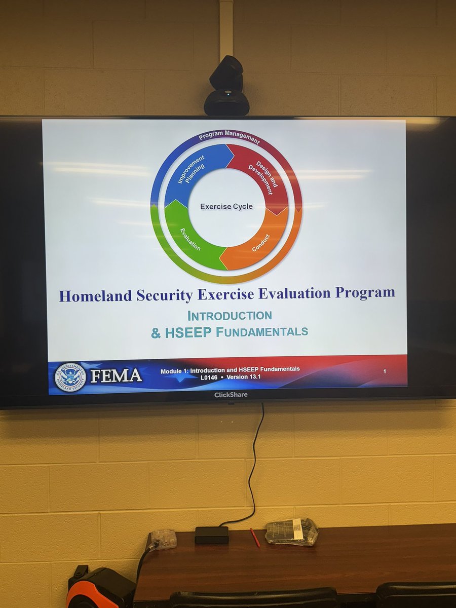 darryl_jones4's tweet photo. Facilitating the Homeland Security Exercise Evaluation Program course in Carlisle PA. 
#homelandsecurity #preparation #emergencymanagement https://t.co/Cqr7gLpHHy