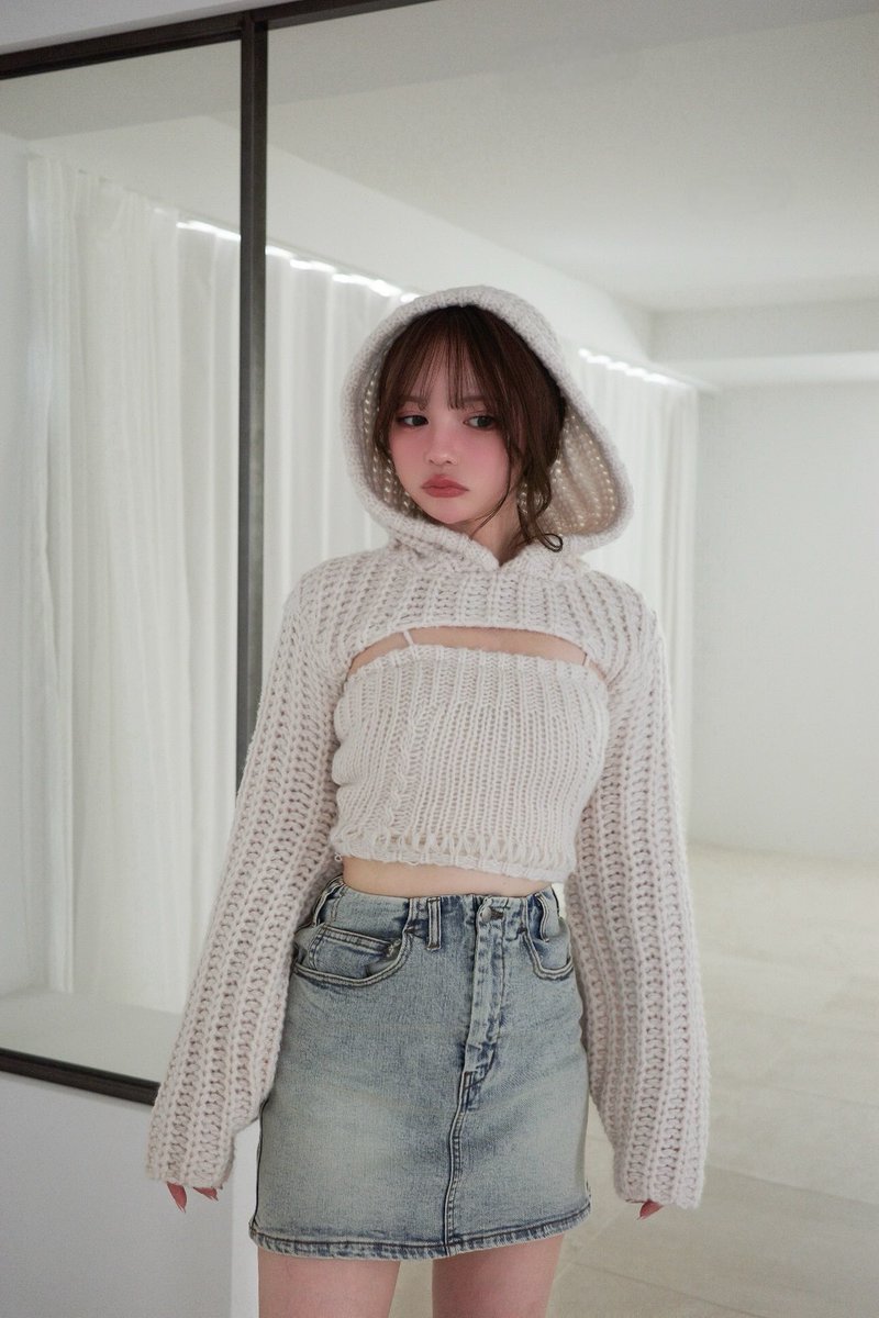 Leo hood knit set color ivory/black ¥14300-tax in ウール混のニット