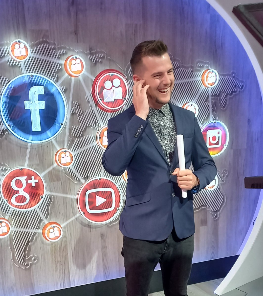 OPEN FOR WORK: Back in the wintery Mother City, Cape Town! 

Researching and ready to freelance as a reporter, producer, anchor, sub-ed, talk show host, researcher, analyst, and writer .etc

Please shout if you need my services: graemerauby@gmail.com