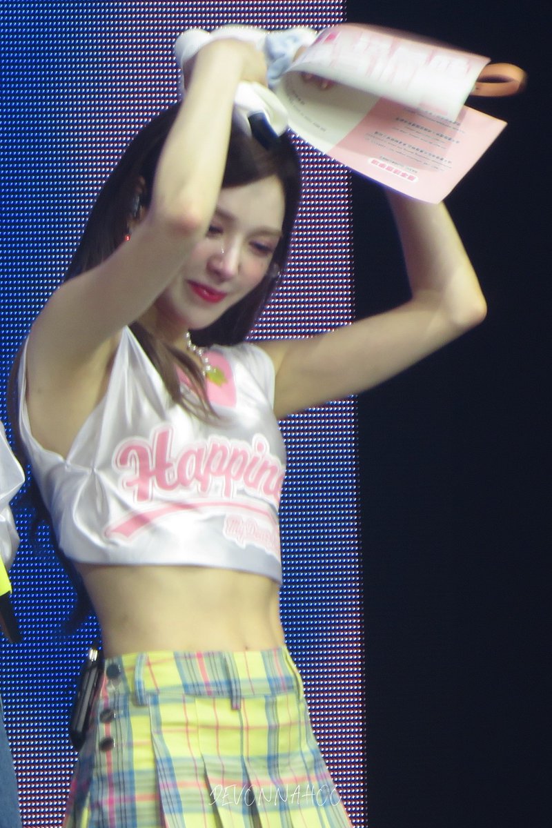 DEVONNAHOO's tweet photo. 240928🩵😣
#웬디 #WENDY
#HAPPINESS_MYDear_ReVe1uv
#RedVelvet_Fancon_Tour_in_Macau https://t.co/rL20iaajEw