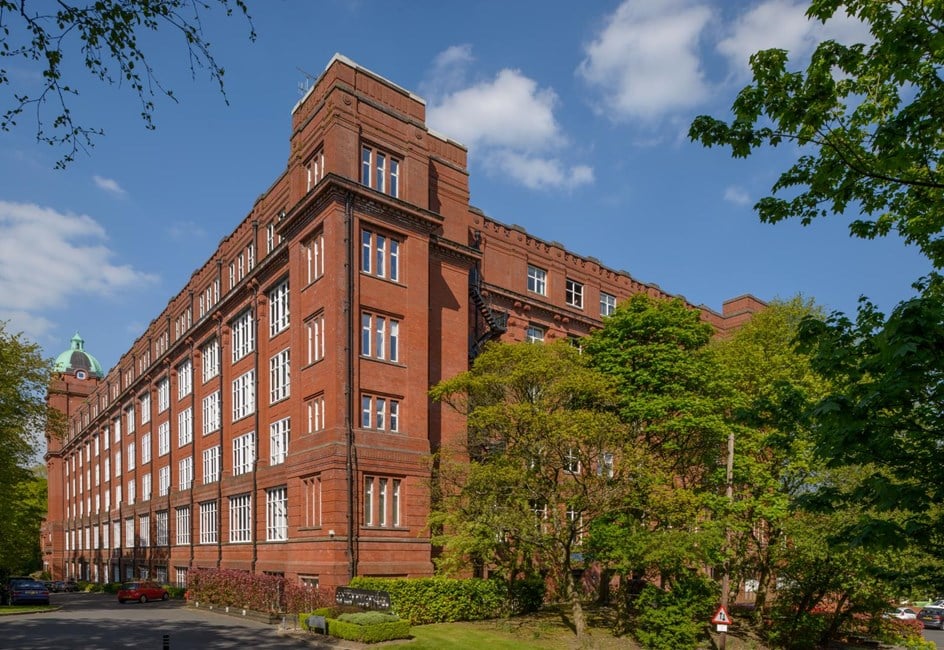 Reuse of heritage will help achieve the Government's housing targets.

The redundant textile mills of Yorkshire and Lancashire alone could provide 42,000 new homes. 🏠

Learn more ➡️ bit.ly/ReuseMills
